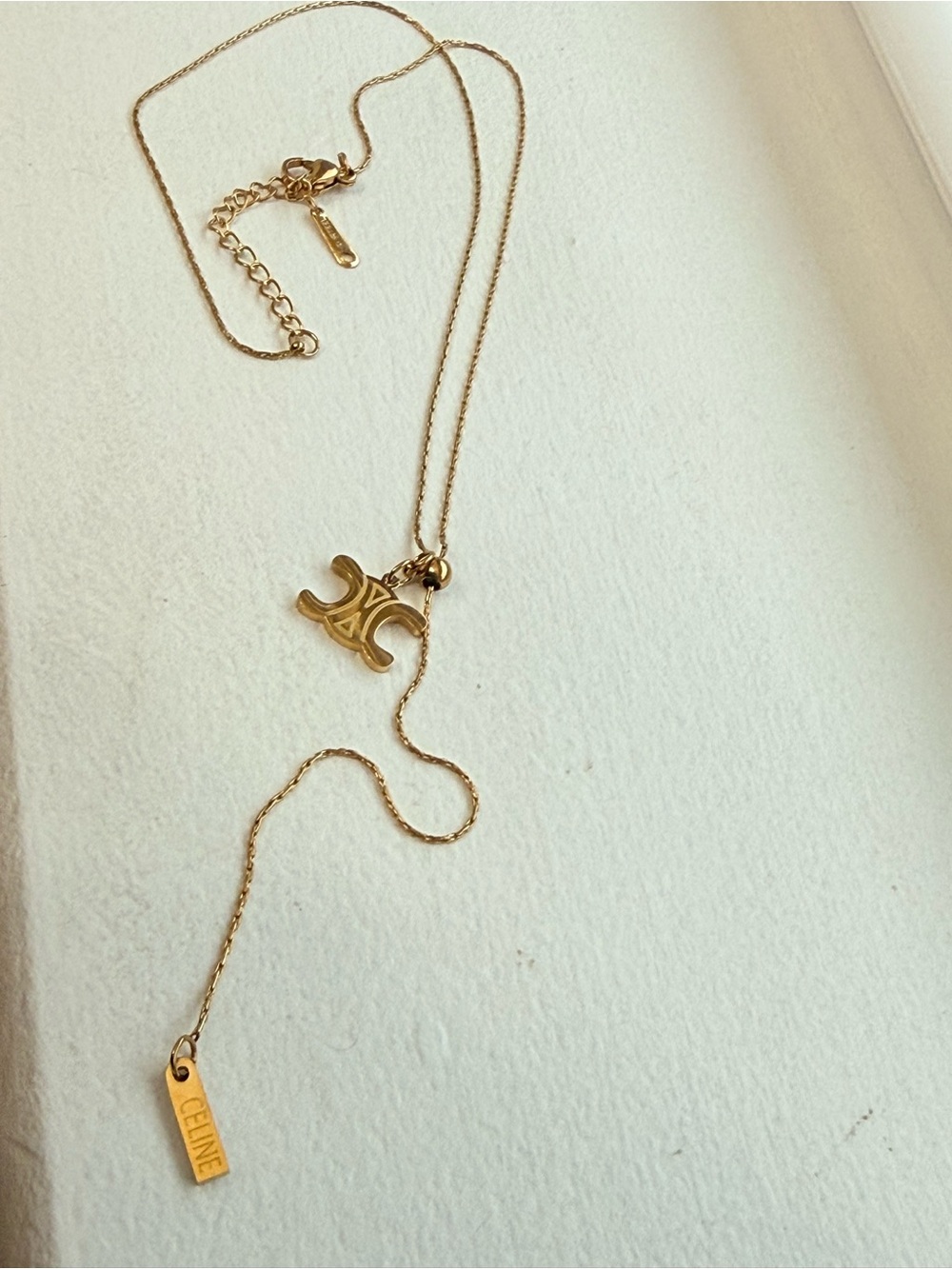 Gold Plated Motif Y-Style Pendant Necklace - Gold 18 inches